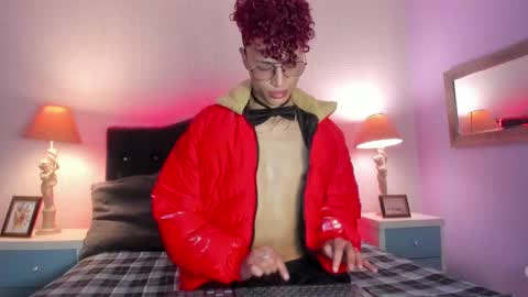 Elegant online show from January 3, 2025, 2:54 am