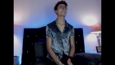 Elegant online show from January 14, 2025, 6:45 am