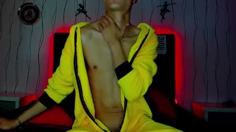 Elegant online show from January 24, 2025, 6:57 am