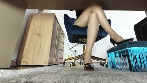 Snapshot of eleganzavogue chatting on April 9, 2026, 8:53 am eleganzavogue online show from April 9, 2026, 8:53 am