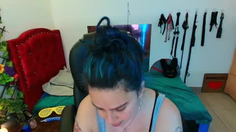 Snapshot of elektra_91 chatting on February 16, 2025, 4:20 am elektra online show from February 16, 2025, 4:20 am