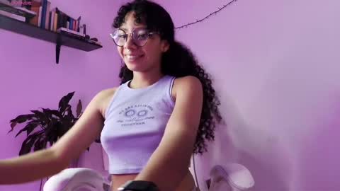 Snapshot of elektra_williams chatting on February 25, 2025, 3:31 am elektra_williams online show from February 25, 2025, 3:31 am