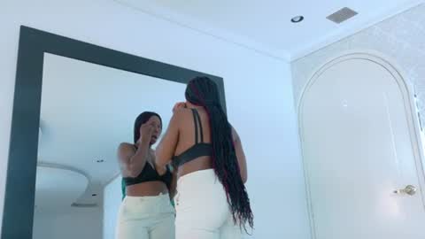 elektradoll1 online show from July 6, 2026, 12:46 pm