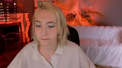 Elen  online show from April 30, 2026, 5:25 am