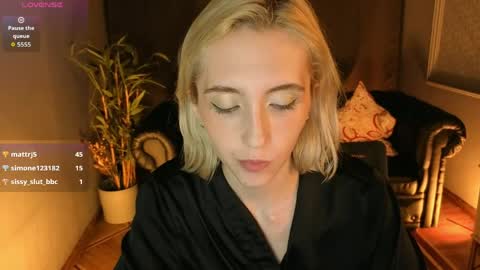 Elen  online show from May 16, 2026, 10:36 am