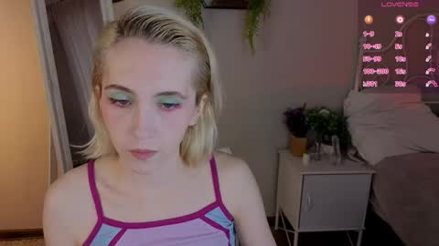 Elen  online show from May 21, 2026, 6:09 am