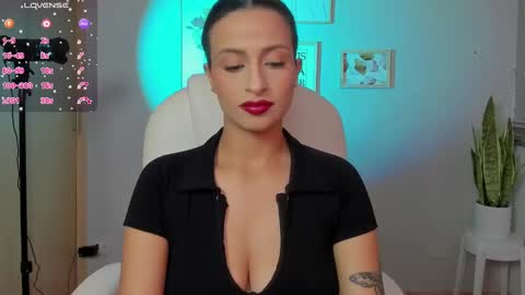 Elena online show from March 6, 2025, 10:15 pm