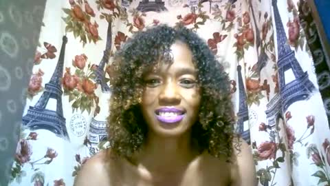 Snapshot of elenah0123 chatting on September 22, 2025, 6:37 am elenah013 online show from September 22, 2025, 6:37 am