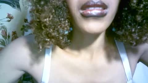 Snapshot of elenah0123 chatting on December 18, 2025, 7:03 am elenah013 online show from December 18, 2025, 7:03 am