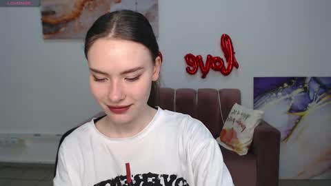 Snapshot of elenaoconar chatting on March 10, 2025, 6:38 am elenaoconar online show from March 10, 2025, 6:38 am