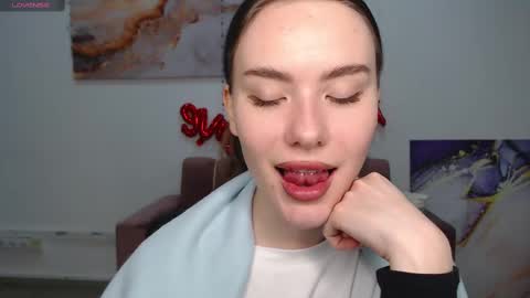 Snapshot of elenaoconar chatting on March 10, 2025, 9:43 am elenaoconar online show from March 10, 2025, 9:43 am