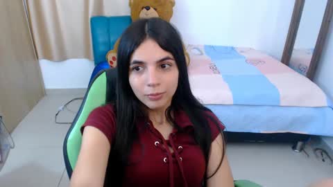 agnes online show from March 8, 2025, 6:26 pm