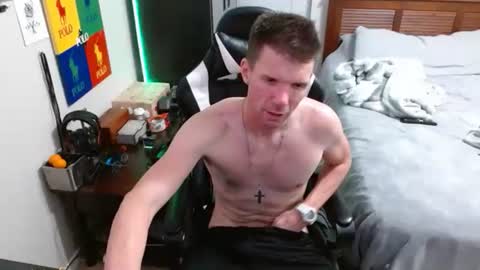 Snapshot of elevatetlb chatting on November 15, 2025, 5:49 am Walker online show from November 15, 2025, 5:49 am