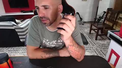 Snapshot of elfetas chatting on January 10, 2025, 1:52 pm elfetas online show from January 10, 2025, 1:52 pm