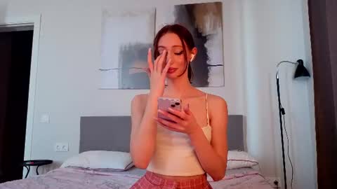 Elfie online show from July 14, 2026, 10:21 am