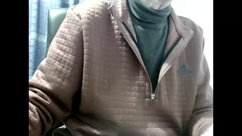 Snapshot of elfyonee chatting on December 8, 2024, 8:25 pm elfyonee online show from December 8, 2024, 8:25 pm