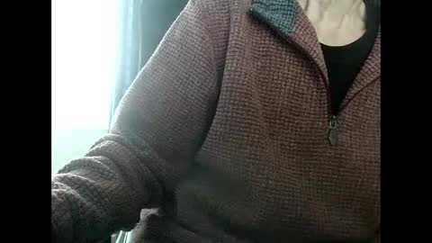 Snapshot of elfyonee chatting on December 17, 2024, 9:39 am elfyonee online show from December 17, 2024, 9:39 am