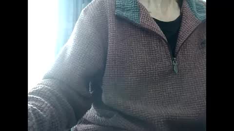 Snapshot of elfyonee chatting on December 19, 2024, 10:02 am elfyonee online show from December 19, 2024, 10:02 am