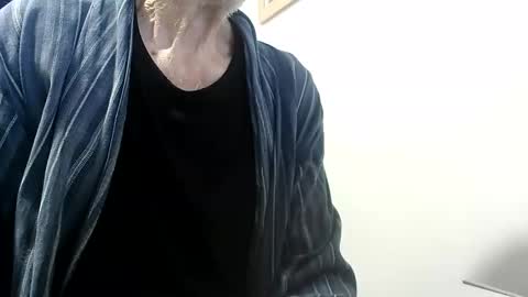 Snapshot of elfyonee chatting on December 14, 2025, 7:14 am elfyonee online show from December 14, 2025, 7:14 am