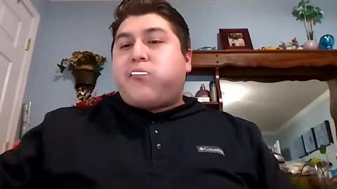 Snapshot of elgotti13 chatting on December 3, 2025, 9:46 pm elgotti13 online show from December 3, 2025, 9:46 pm