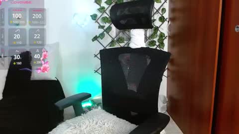 Eliza online show from March 2, 2025, 2:08 am