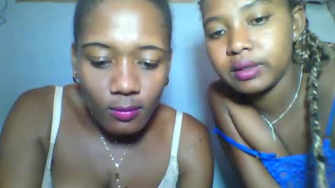 Snapshot of elia011 chatting on January 25, 2025, 11:34 am elia011 online show from January 25, 2025, 11:34 am