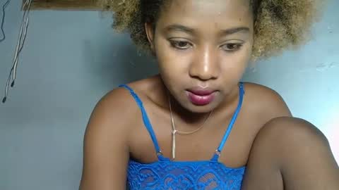 Snapshot of elia011 chatting on February 9, 2025, 4:50 pm elia011 online show from February 9, 2025, 4:50 pm