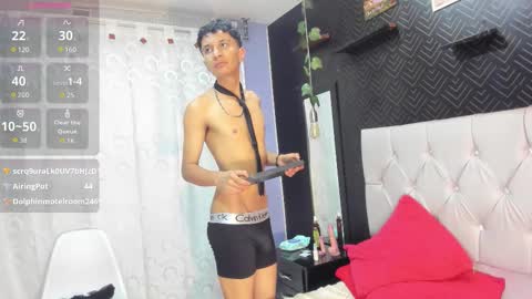 Elian Julian online show from November 12, 2025, 1:06 am