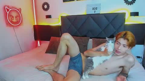 Snapshot of eliann_adam chatting on January 24, 2025, 11:15 am eliann_adam online show from January 24, 2025, 11:15 am
