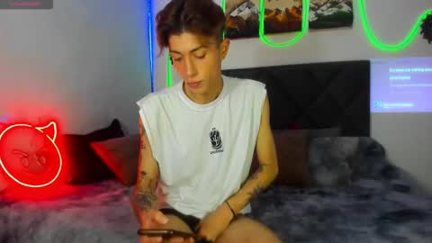 Snapshot of eliann_adam chatting on September 24, 2025, 7:33 am eliann_adam online show from September 24, 2025, 7:33 am