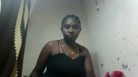 Snapshot of eliannee chatting on December 19, 2025, 6:53 am eliannee online show from December 19, 2025, 6:53 am