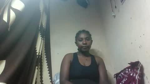 Snapshot of eliannee chatting on December 23, 2025, 3:37 am eliannee online show from December 23, 2025, 3:37 am