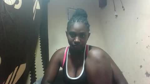 Snapshot of eliannee chatting on January 8, 2026, 12:29 pm eliannee online show from January 8, 2026, 12:29 pm