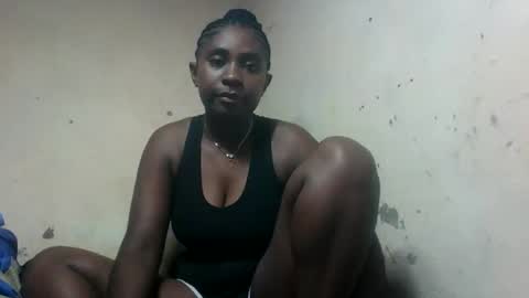 Snapshot of eliannee chatting on January 18, 2026, 8:56 pm eliannee online show from January 18, 2026, 8:56 pm