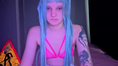 elieiza_xo online show from July 9, 2026, 9:13 am