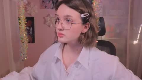 Snapshot of eliejay chatting on December 19, 2025, 6:31 am Ellie online show from December 19, 2025, 6:31 am