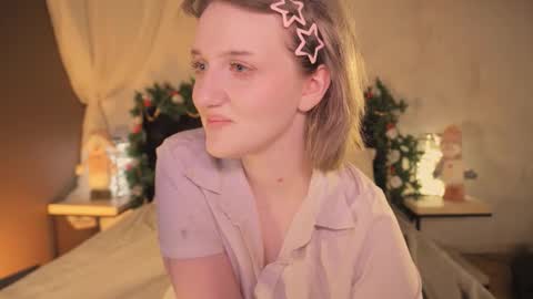 Snapshot of eliejay chatting on December 20, 2025, 5:36 am Ellie online show from December 20, 2025, 5:36 am