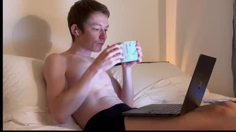 Snapshot of eligraysonx chatting on January 15, 2026, 2:05 am Eli Grayson online show from January 15, 2026, 2:05 am