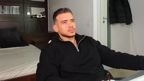 ElijahThorne online show from January 14, 2026, 5:02 am