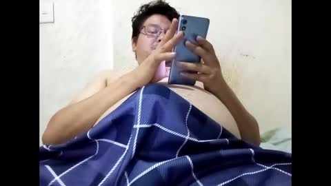 elimposstor online show from October 13, 2025, 9:04 pm