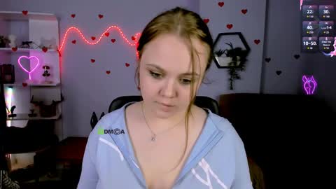 Elin online show from May 17, 2026, 9:44 pm