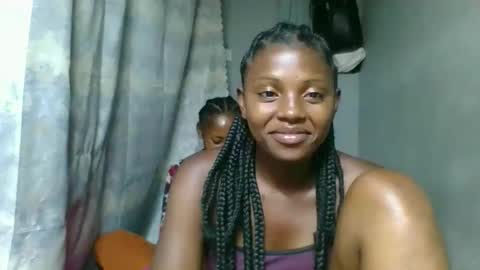 Snapshot of elina981 chatting on February 4, 2026, 7:53 pm elina981 online show from February 4, 2026, 7:53 pm