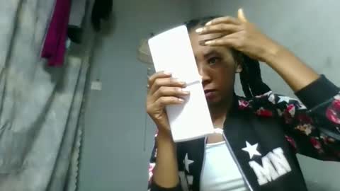 Snapshot of elina981 chatting on February 11, 2026, 7:13 am elina981 online show from February 11, 2026, 7:13 am