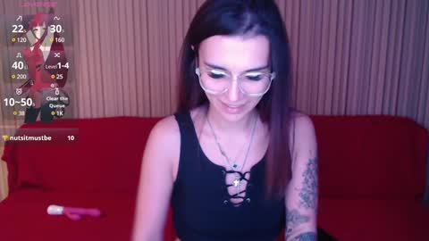 Snapshot of elina_posh chatting on March 12, 2025, 5:07 pm Liza online show from March 12, 2025, 5:07 pm