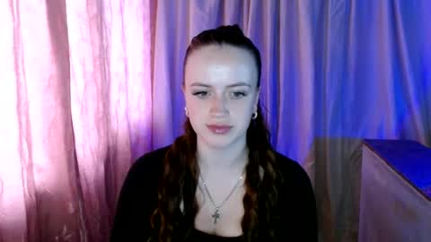 Snapshot of elinastar chatting on June 18, 2026, 7:52 am ElinaStar online show from June 18, 2026, 7:52 am