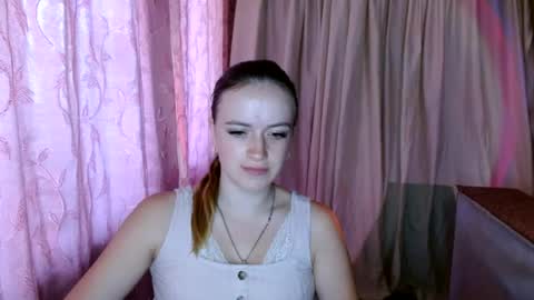 Snapshot of elinastar chatting on August 4, 2026, 8:17 am ElinaStar online show from August 4, 2026, 8:17 am