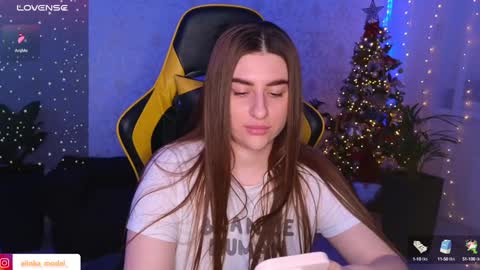 Elina online show from December 17, 2024, 7:26 pm