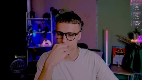 Snapshot of eliot_meow chatting on September 22, 2025, 6:59 am eliot_meow online show from September 22, 2025, 6:59 am