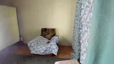 Elis online show from March 18, 2026, 2:15 am