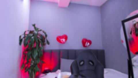 Elisa online show from February 15, 2025, 2:26 am